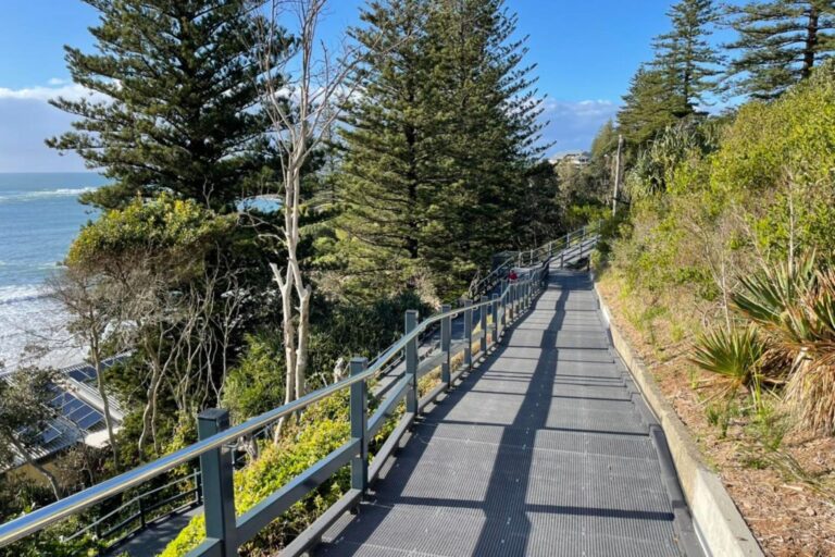 Flinders Park Yamba Zig Zag Path